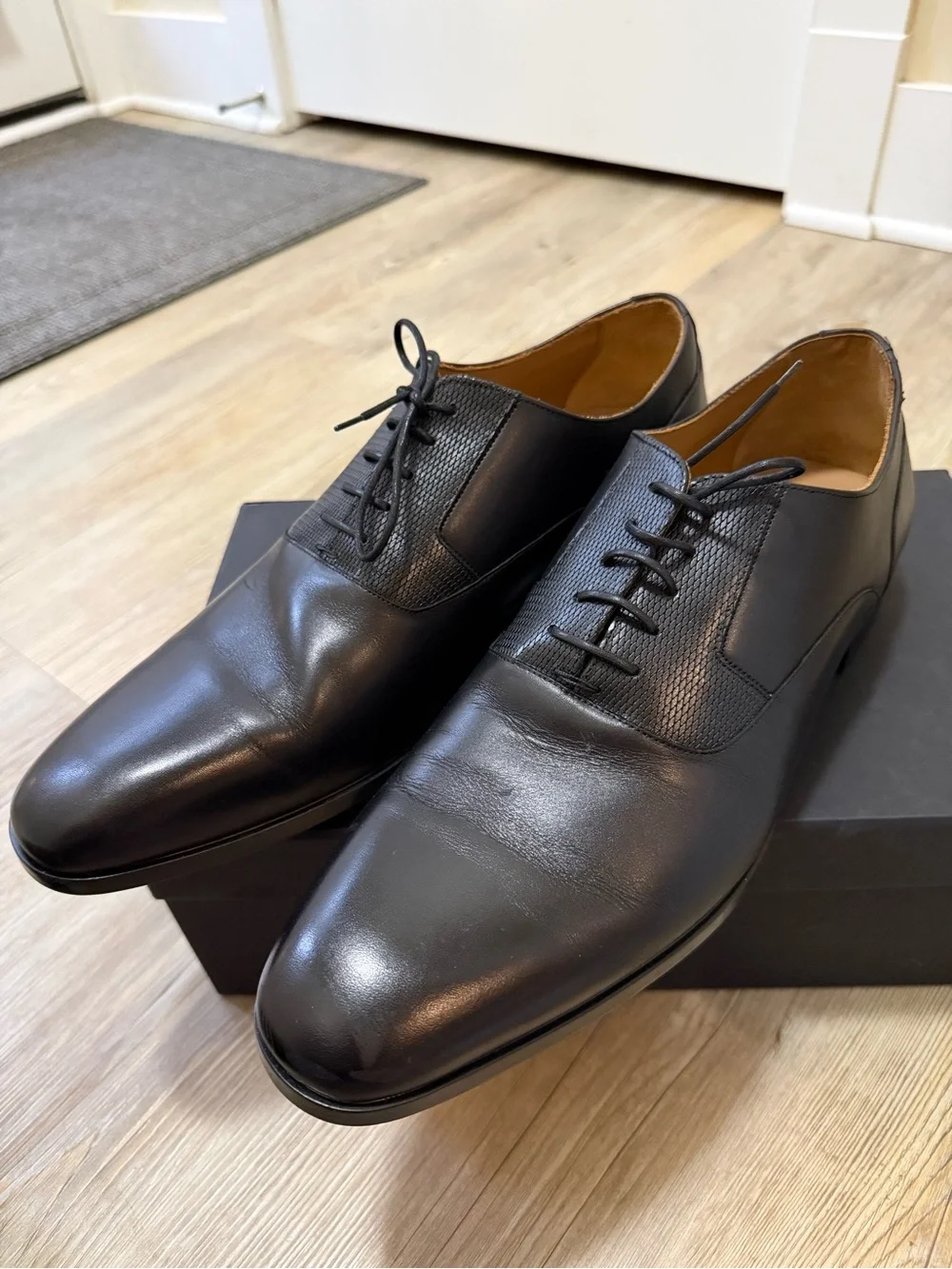 Hugo Boss classic black